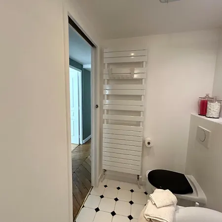 Apartamento Outstanding And Sunbathed 3 Br