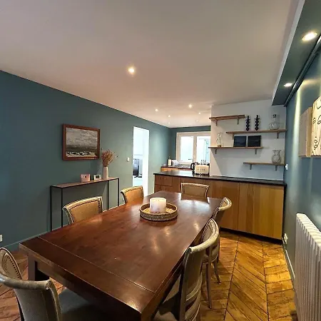 Outstanding And Sunbathed 3 Br Paris