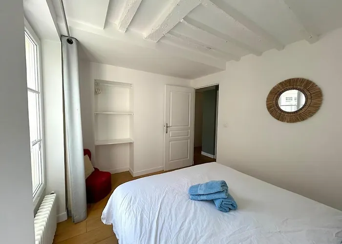 Outstanding And Sunbathed 3 Br Διαμέρισμα Παρίσι