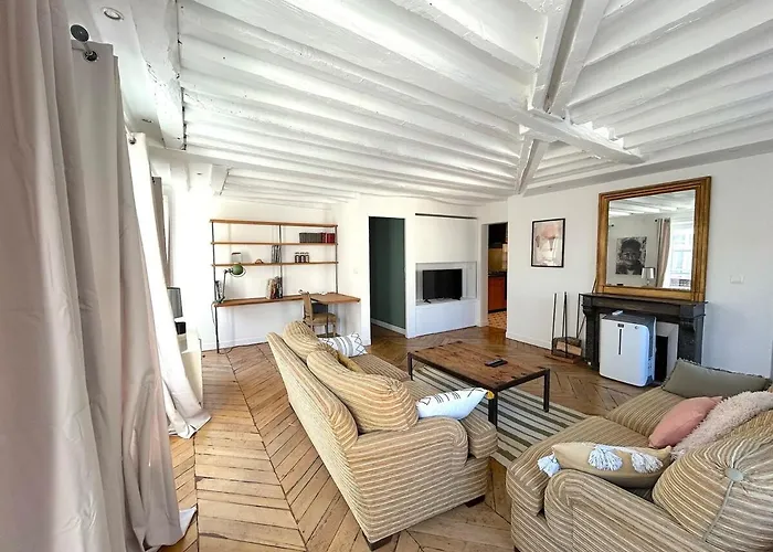 Апартаменты Outstanding And Sunbathed 3 Br *
